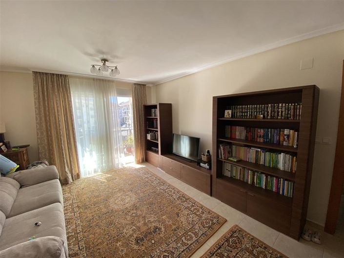 Image No.4-4 Bed Apartment for sale