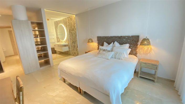 Image No.42-6 Bed Apartment for sale