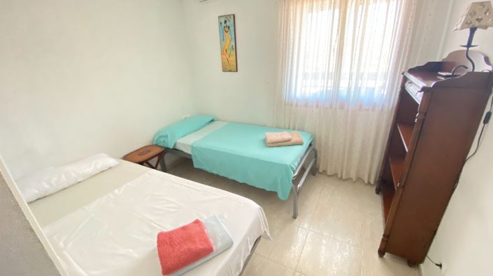 Image No.21-2 Bed Apartment for sale