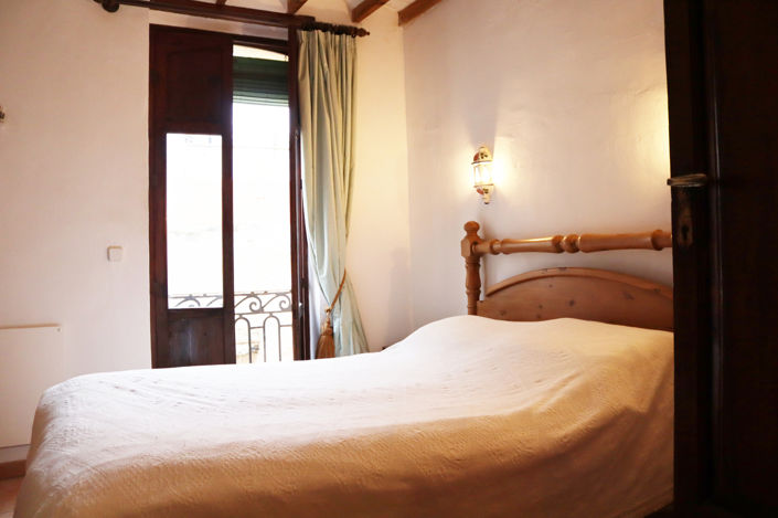 Image No.26-3 Bed Townhouse for sale