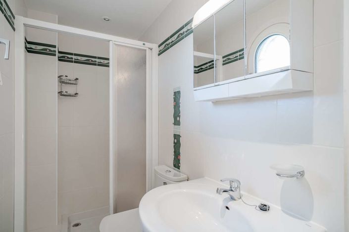 Image No.10-5 Bed Villa for sale