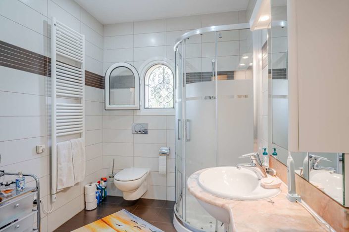 Image No.12-5 Bed Villa for sale