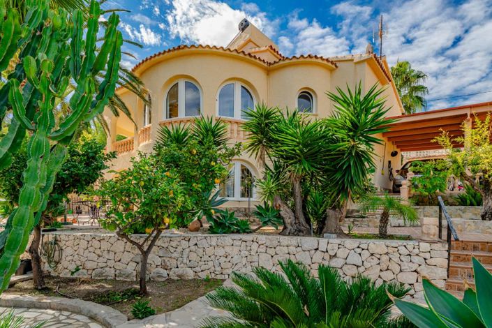 Image No.3-5 Bed Villa for sale