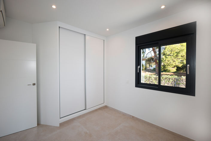 Image No.12-4 Bed Villa for sale