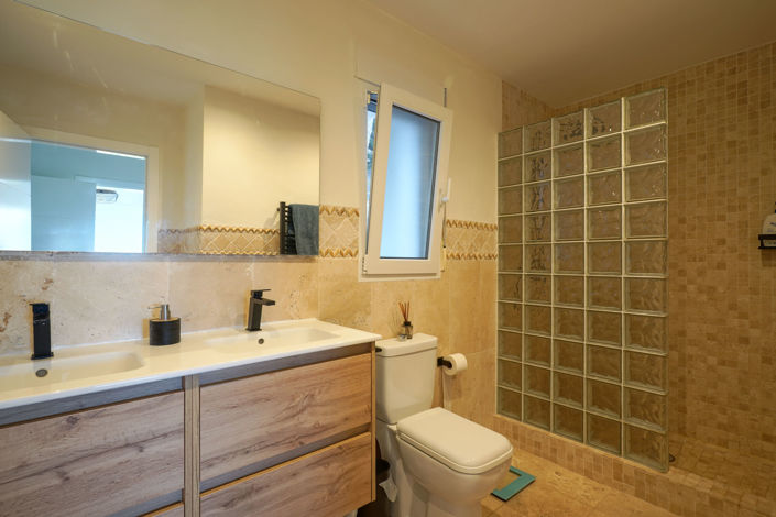 Image No.34-3 Bed Villa for sale