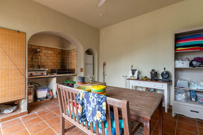 Image No.5-5 Bed Villa for sale