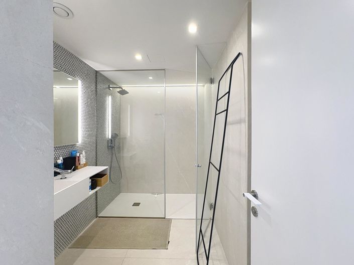 Image No.27-3 Bed Apartment for sale