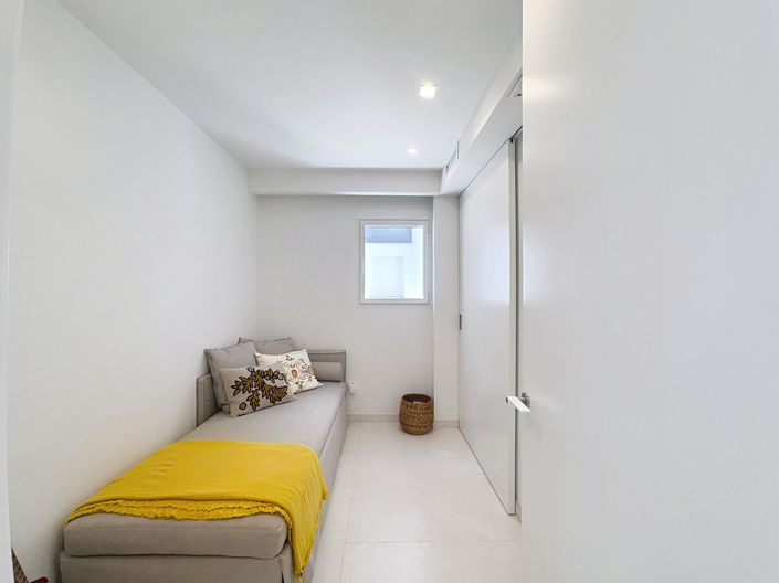 Image No.31-3 Bed Apartment for sale