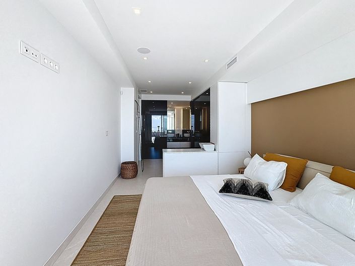 Image No.43-3 Bed Apartment for sale