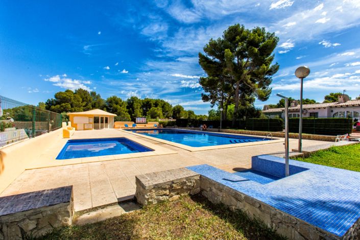 Image No.4-2 Bed Bungalow for sale