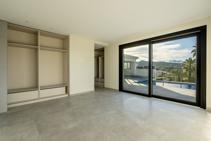 Image No.14-3 Bed Villa for sale