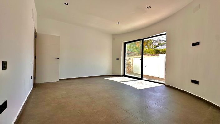 Image No.24-4 Bed Villa for sale