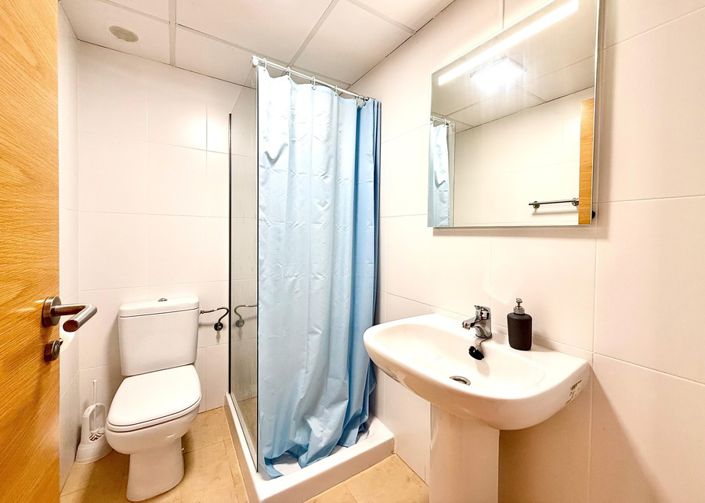 Image No.13-2 Bed Apartment for sale