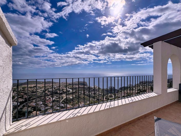 Image No.1-3 Bed Apartment for sale