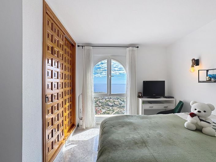 Image No.35-3 Bed Apartment for sale