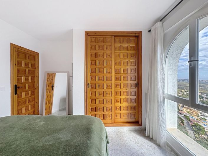 Image No.36-3 Bed Apartment for sale