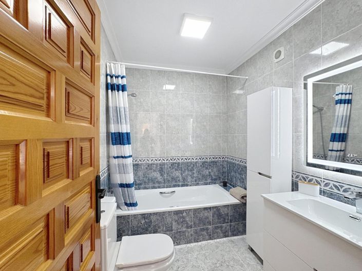 Image No.38-3 Bed Apartment for sale