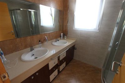 ae4592d9-9e52-49f8-bc06-3033430211f1-spaintim