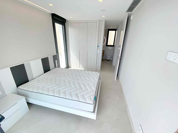 Image No.22-Villa de 4 chambres à vendre à Benidorm