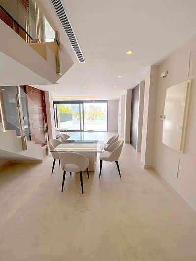 Image No.3-Villa de 4 chambres à vendre à Benidorm