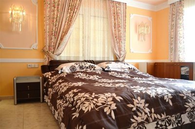 dd903a2d-7ae9-4386-9c98-bc59027ec3e1-villamar