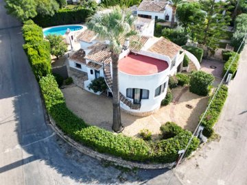 4 Bed Villa for sale