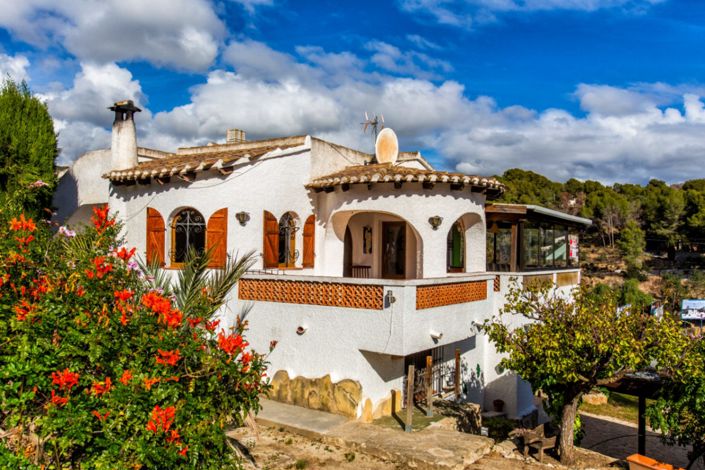 Image No.1-5 Bed Villa for sale