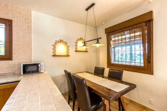 Image No.17-5 Bed Villa for sale