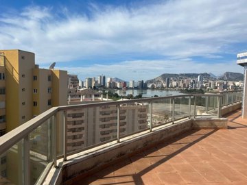 Penthouse de 3 chambres à vendre à Calpe