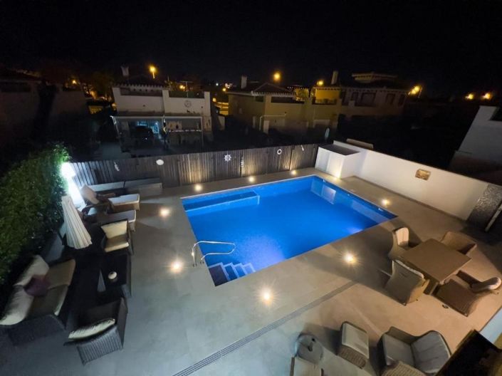 Image No.21-3 Bed Villa for sale