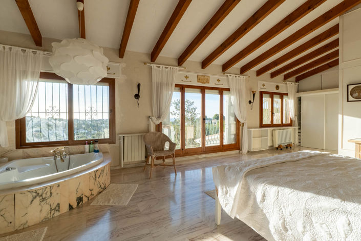 Image No.11-4 Bed Villa for sale