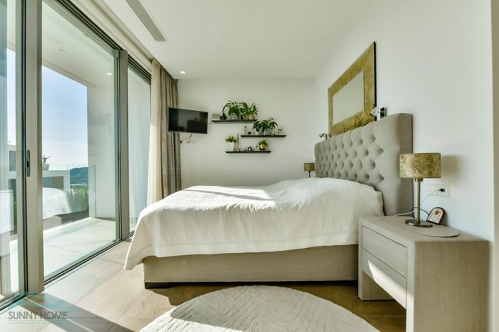 Image No.18-6 Bed Villa for sale