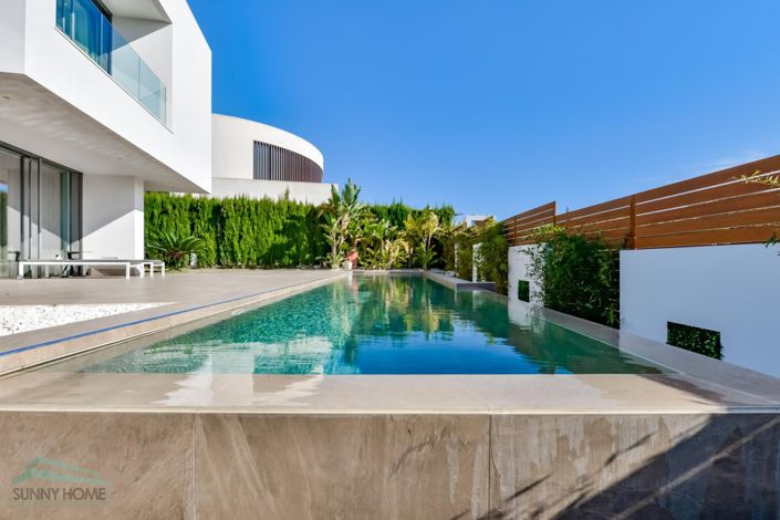 Image No.2-Villa de 6 chambres à vendre à Finestrat