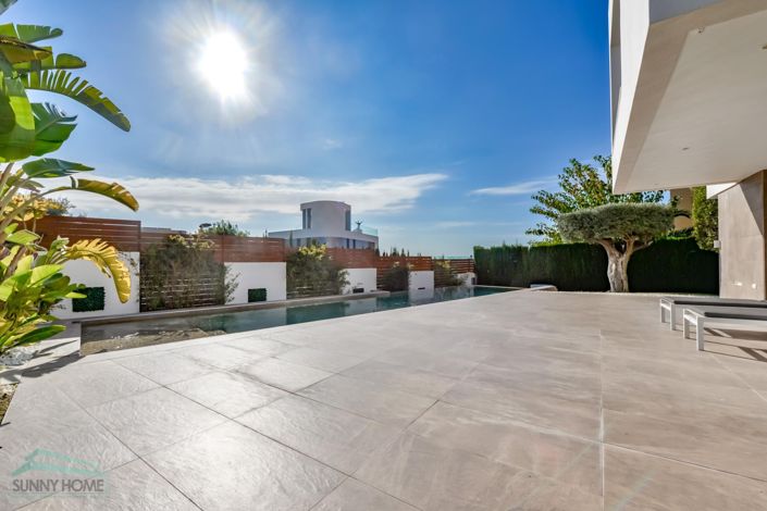 Image No.32-6 Bed Villa for sale