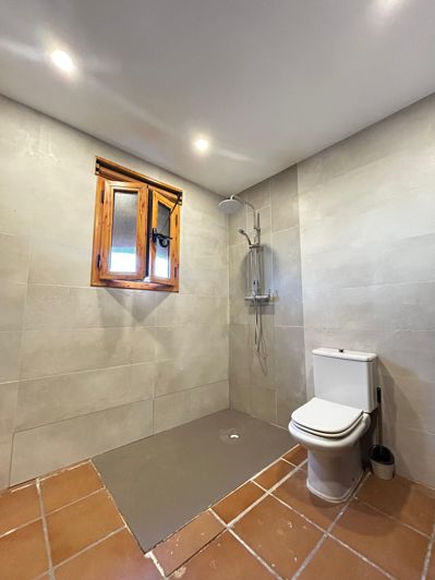 Image No.16-7 Bed Villa for sale