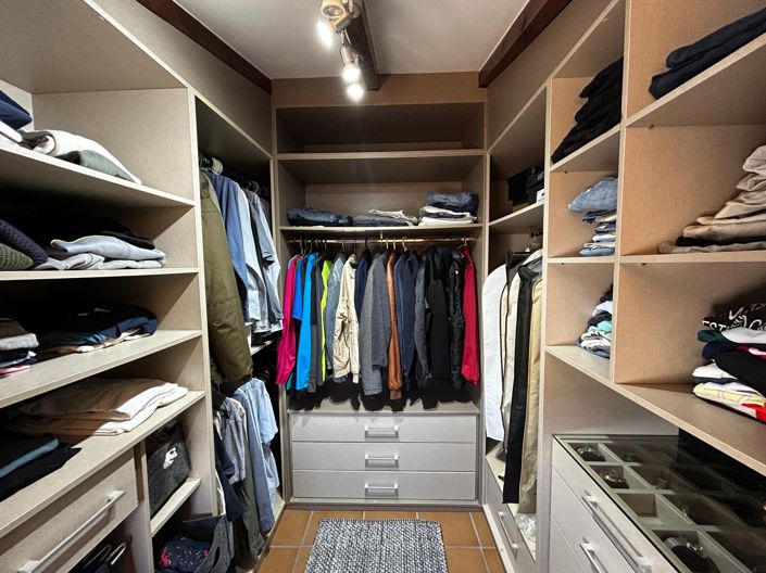 Image No.27-7 Bed Villa for sale