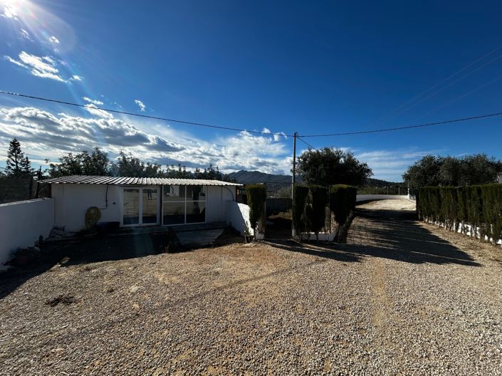 Image No.32-7 Bed Villa for sale