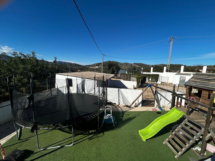 Image No.6-7 Bed Villa for sale