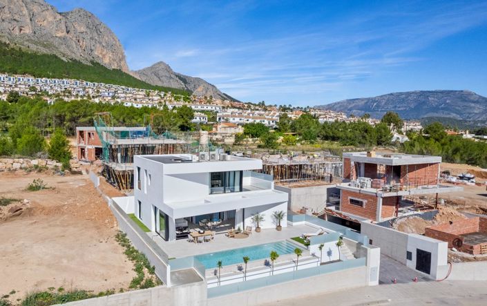 Image No.4-3 Bed Villa for sale