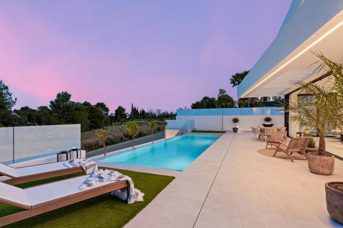 Image No.47-3 Bed Villa for sale