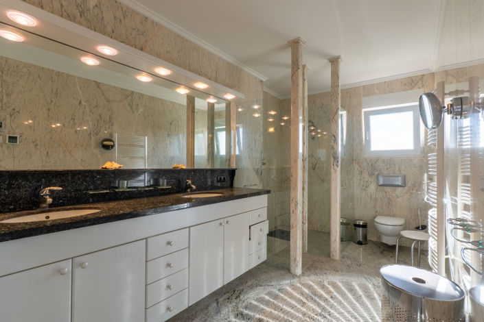 Image No.17-4 Bed Villa for sale