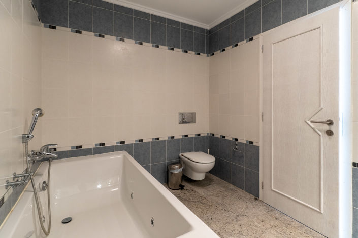 Image No.18-4 Bed Villa for sale