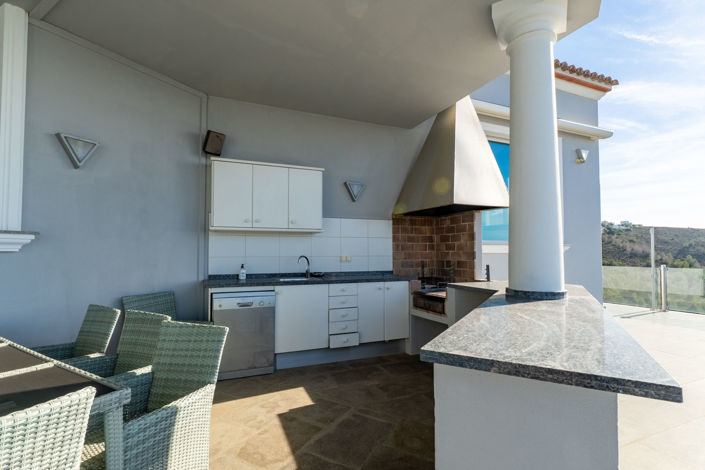 Image No.24-4 Bed Villa for sale