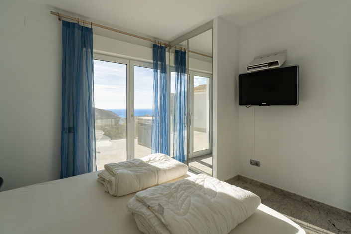 Image No.29-4 Bed Villa for sale