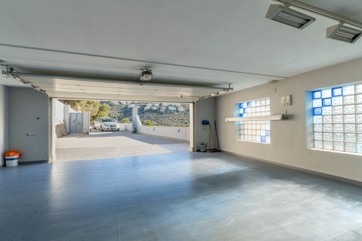 Image No.5-4 Bed Villa for sale