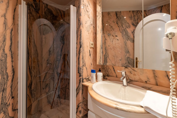 Image No.19-5 Bed Villa for sale