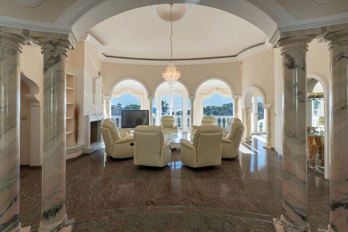 Image No.29-5 Bed Villa for sale