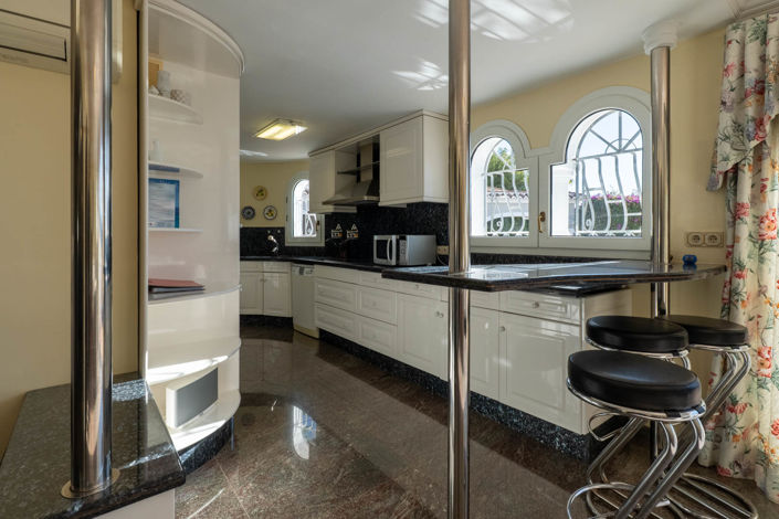 Image No.49-5 Bed Villa for sale