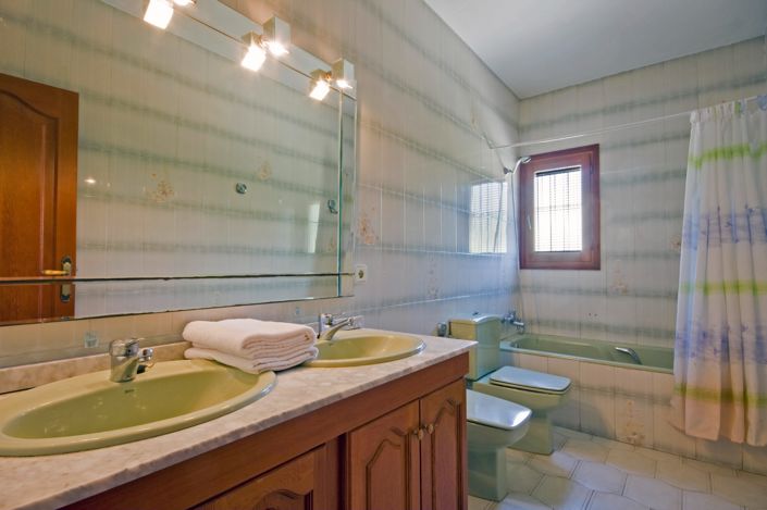 Image No.22-4 Bed Villa for sale