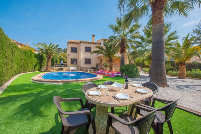 Image No.3-4 Bed Villa for sale